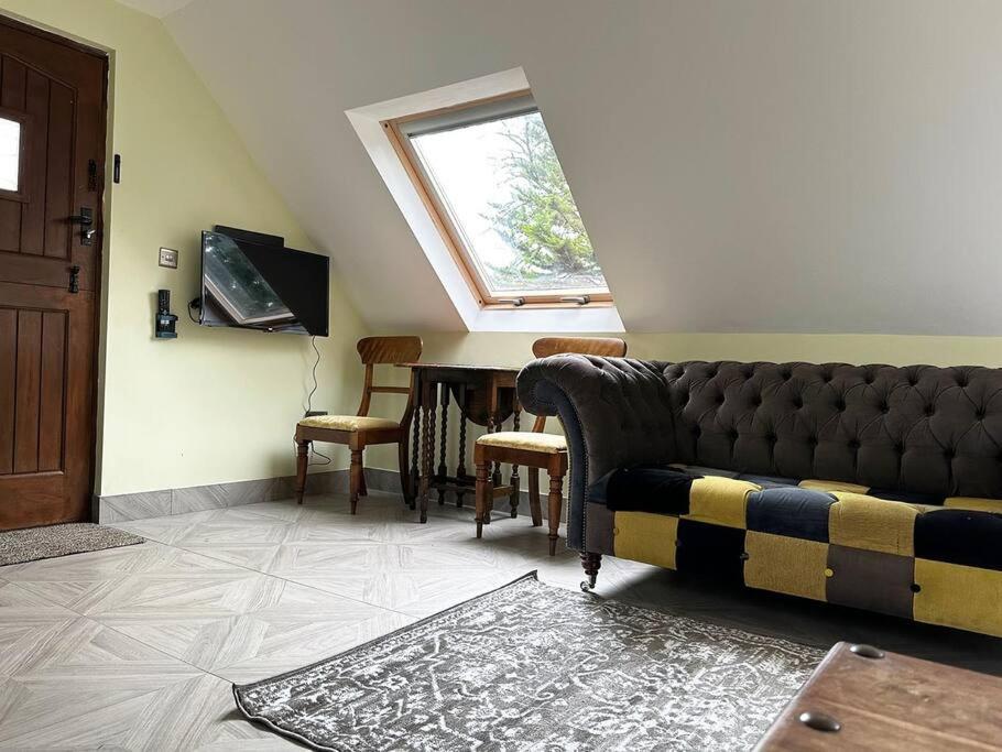 Forest Studio Apartment Gated Parking On 2 Acres Garden チズルハースト エクステリア 写真